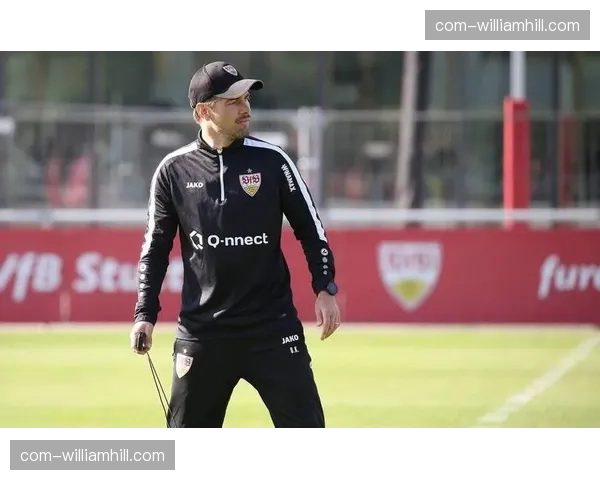 斯图加特欧冠席位稳固，中场控制与快速转换平衡点